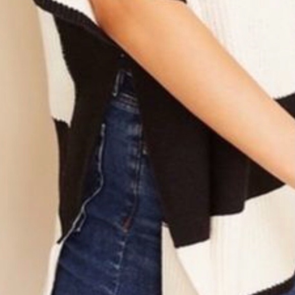 Ann Taylor Colorblock Sweater Poncho XS/S - Picture 4 of 4